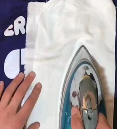 cara menyablon kaos dengan setrika