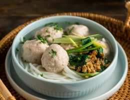 Usaha Bakso dengan Produksi Lebih Efisien
