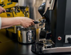cara menjaga suhu mesin kopi stabil