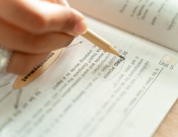 soal written expression TOEFL