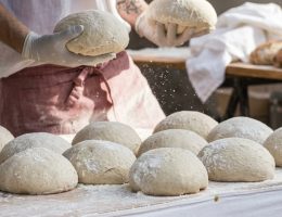 cara membuat adonan roti mengembang