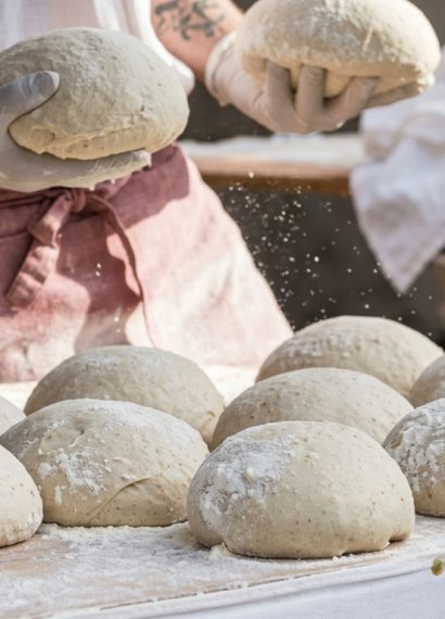 cara membuat adonan roti mengembang